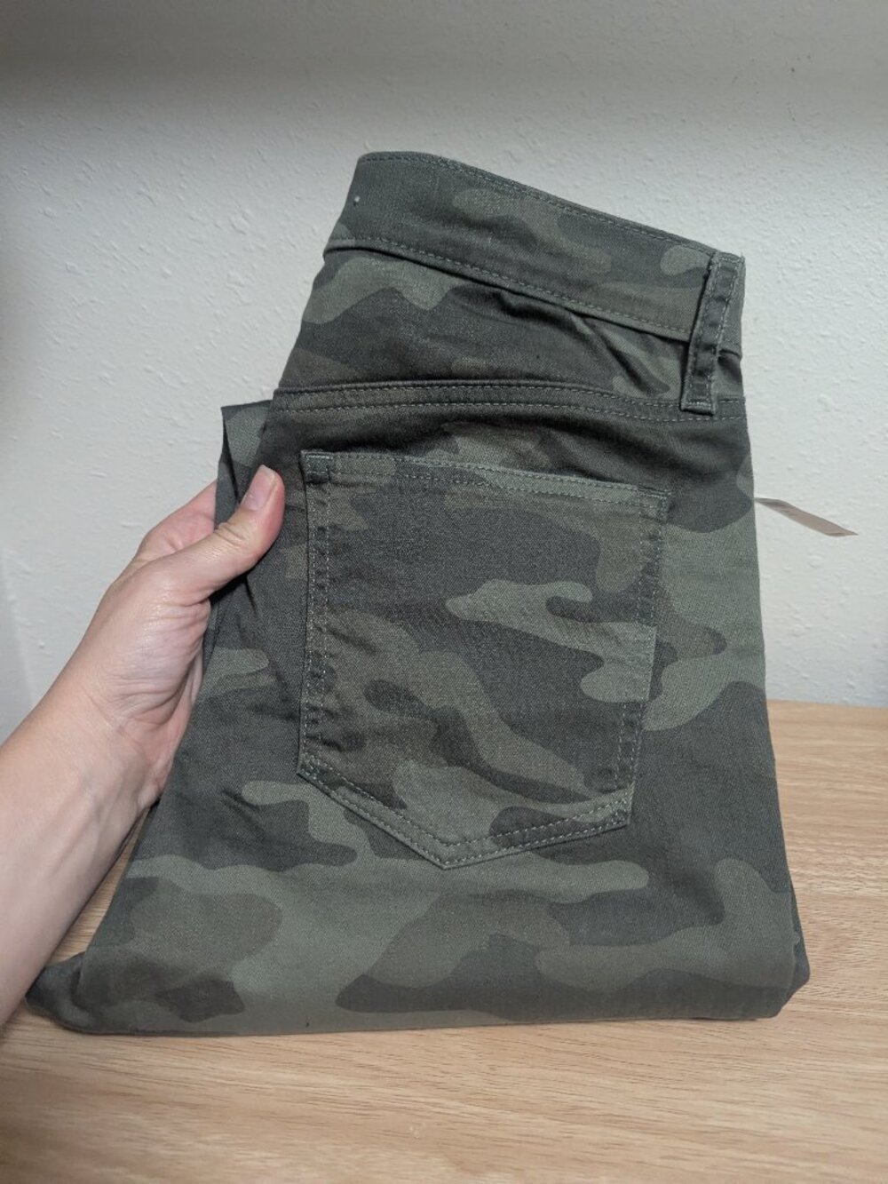 Gap Camo Print Jeans Size 8/29 Tall NWT